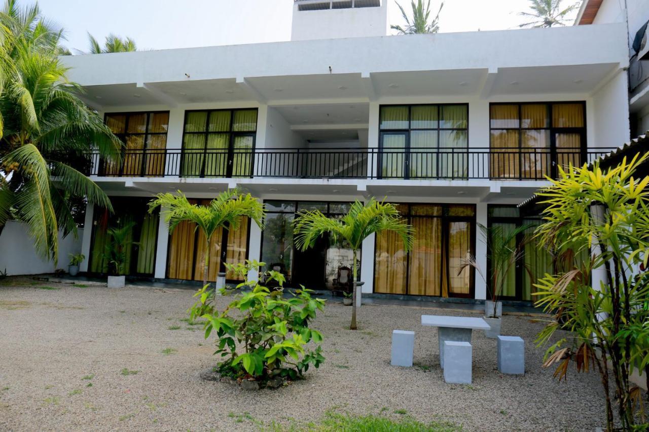 Jayaa Beach Talpe Exterior foto